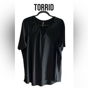 TORRID TUNIC BLOUSE WOMENS PLUS SIZE 2X SHORT SLEEVE ROUND NECK